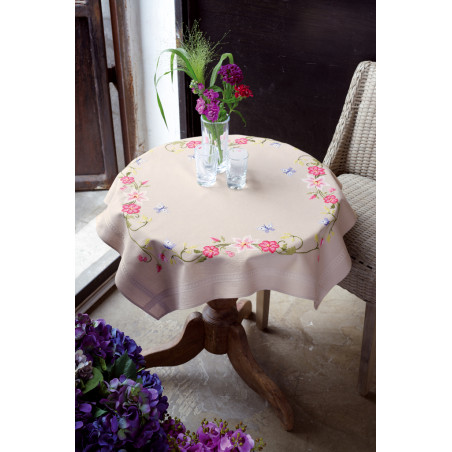 Kit nappe Fleurs roses avec papillons